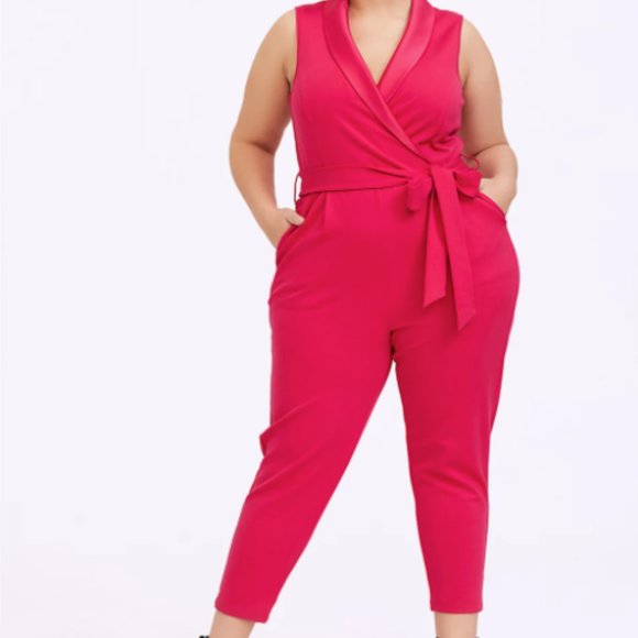 Torrid Fuschia/Magenta Pink Sleeveless Tuxedo Jumpsuit - Picture 3 of 6
